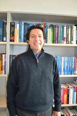 Dr. Paul Navas Alban