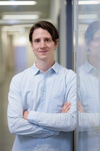 Prof. Dr. Yannick Hoga Prof. Dr. Yannick Hoga